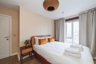 Cosy 2-Bed Poplar Flat w/ City Views - Londra - 6