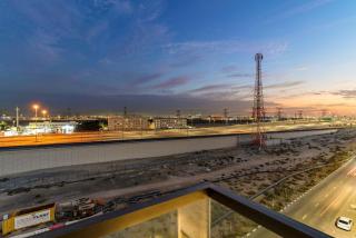 Chic Dubai Studio with Balcony, Pool, Gym, Free Parking Near Expo Metro - 2