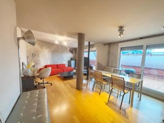 Apartamento moderno, buena zona - 9