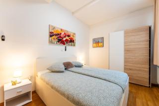 Flex SelfCheckIns 153 - Zagreb - 2 Bedrooms - Parking - Centre - Zagreb - 8
