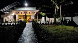 Sabrin Cottage - Thekkady - 9