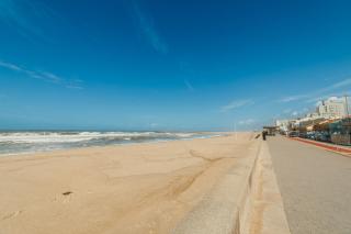 Summer Espinho Flat by Vacationy - 9
