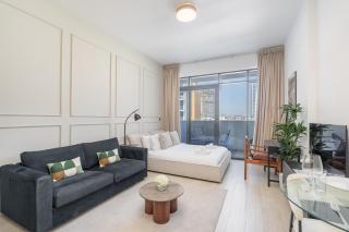 Dubai Studio - Trendy Interiors - City Views - 0