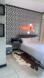 Family Elegant Smart Home - 3