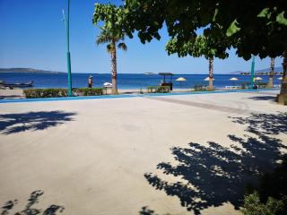 Penthouse Apartment On the Beach - Aliağa - 4