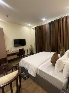 Classic Studio Apartment - Lagos - 1
