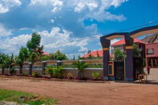 Golden Ark Resort Hotel - 9