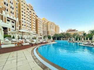 Spacious 2BR - Private Beach & Sea & Skyline Views - Dubai - 3
