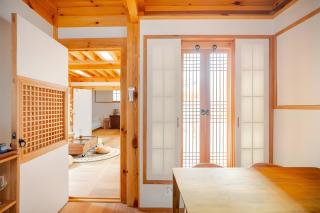 Numaru Two Exclusive Entire Hanoks in Seochon - Seul - 4