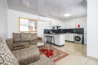 Safi 1 bedroom Suite 9 - East London - 1