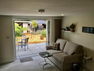 Garden Studio & Hot Tub - Warsash - 9
