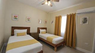 Sea La Vie Cozy 2-Bedroom Beachfront Escape - Lucea - 9