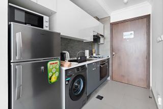 Silkhaus new studio in Art Gardens pool access - Dubai - 4