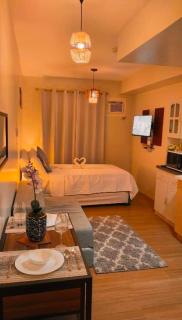 Anne's Place Pine Suites Tagaytay - Tagaytay - 4