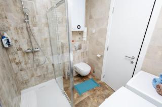 Konstantin Lux 1 - 4