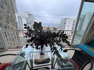 Gran Apartamento 6pax con PRECIOSAS vistas al MAR y plaza de parquing - Roses - 8