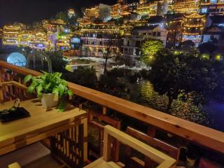 Wenxi Lanyue Boutique Bed and Breakfast Furong Town Big Waterfall Branch - 8