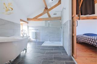 Belle maison en pierres avec piscine - 5