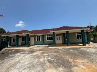 Green Dream Homestay 5 Kubang Kerian USM-HPUSM Wi-Fi & Neflix 3 Aircond Room - 1