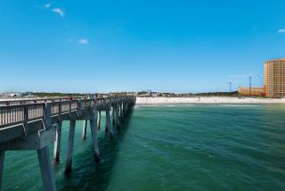 Surf’s Up! Pet-friendly, 2BR 2BA Beachfront Townhouse, Sleeps 8! - Panama City Beach - 4
