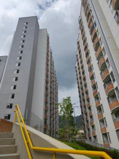 Apartamento en Girón sector colonial cerca del Aeropuerto - Girón - 9