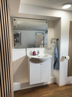 Schöne Souterrain Wohnung in Herzogenrath mit Sauna! - Herzogenrath - 8