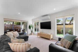 Raywood Coastal Retreat by Ready Set Stay - Cowes - 6