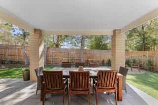 Raywood Coastal Retreat by Ready Set Stay - 1