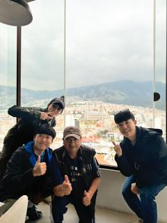 Hostal La Terraza - Roof Terrace Overlooking The North and Historic Centre - Quito - 6