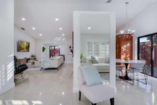 Casa Brisa - Stylish BBQ Near heart of Kendall - Miami - 2