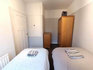 Convenient 2 bedroom House in Darlington - Darlington - 3