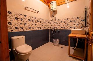 The Conifer FarmHouse Resort, Dalhousie - A Beautiful Wellness Resort in the Lap of Nature - Dalhousie - 3
