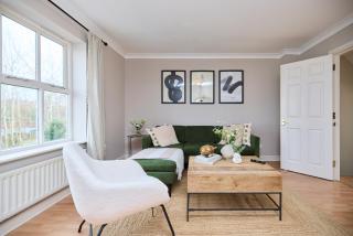 The Guildford Getaway - 3BDR with Garden - Guildford - 2