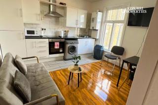 Monthly Stays at Barking Road - Londra - 8