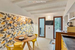 Yellow Lemon Tree, Terre Marine - Manarola - 0