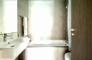 Luxury Waterfront 1BR - Dubai Lagoon Escape - 6