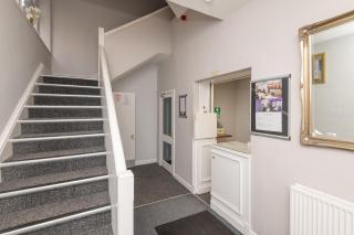 Ascot Grange Hotel - Voujon Resturant - Leeds - 1