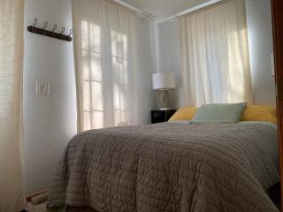 NYC Apartment by the Harbor - 4