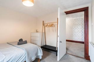 Keith - Spacious 4 bed house - 4