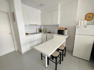 ROCMAR. Apartamento frente al puerto de Roses, el punto de partida perfecto para explorar la belleza natural de la zona. - ES-258-19 - 3