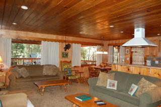 Deer Den - 4
