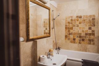 Copou Exclusive Retreat near Parhon - 4