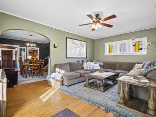 Red Wing - Peaceful Home Downtown - 3