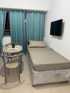 Studio Type Condo Staycation - Manila - 3