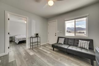 Updated Hawthorne Apartment, 12 Mi to Walker Lake! - 4
