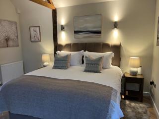 The Acorn Newly refurbished lodge house 10 minute walk from Goodwood Fesitival of Speed - 9