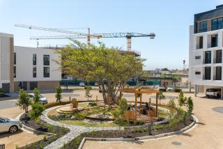 On Park Studio with Courtyard Haven near Canal Walk - Città del Capo - 8