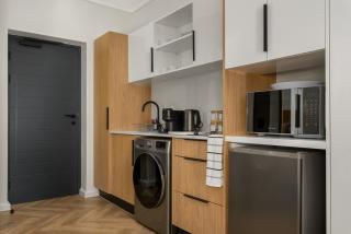 On Park Studio with Courtyard Haven near Canal Walk - Città del Capo - 5