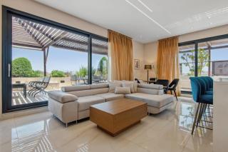 Penthouse Sauna & Jacuzzi in Glyfada - Athens - 7