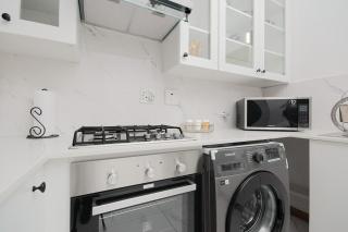 Botanic Bliss Apartment - Four Ways - 4